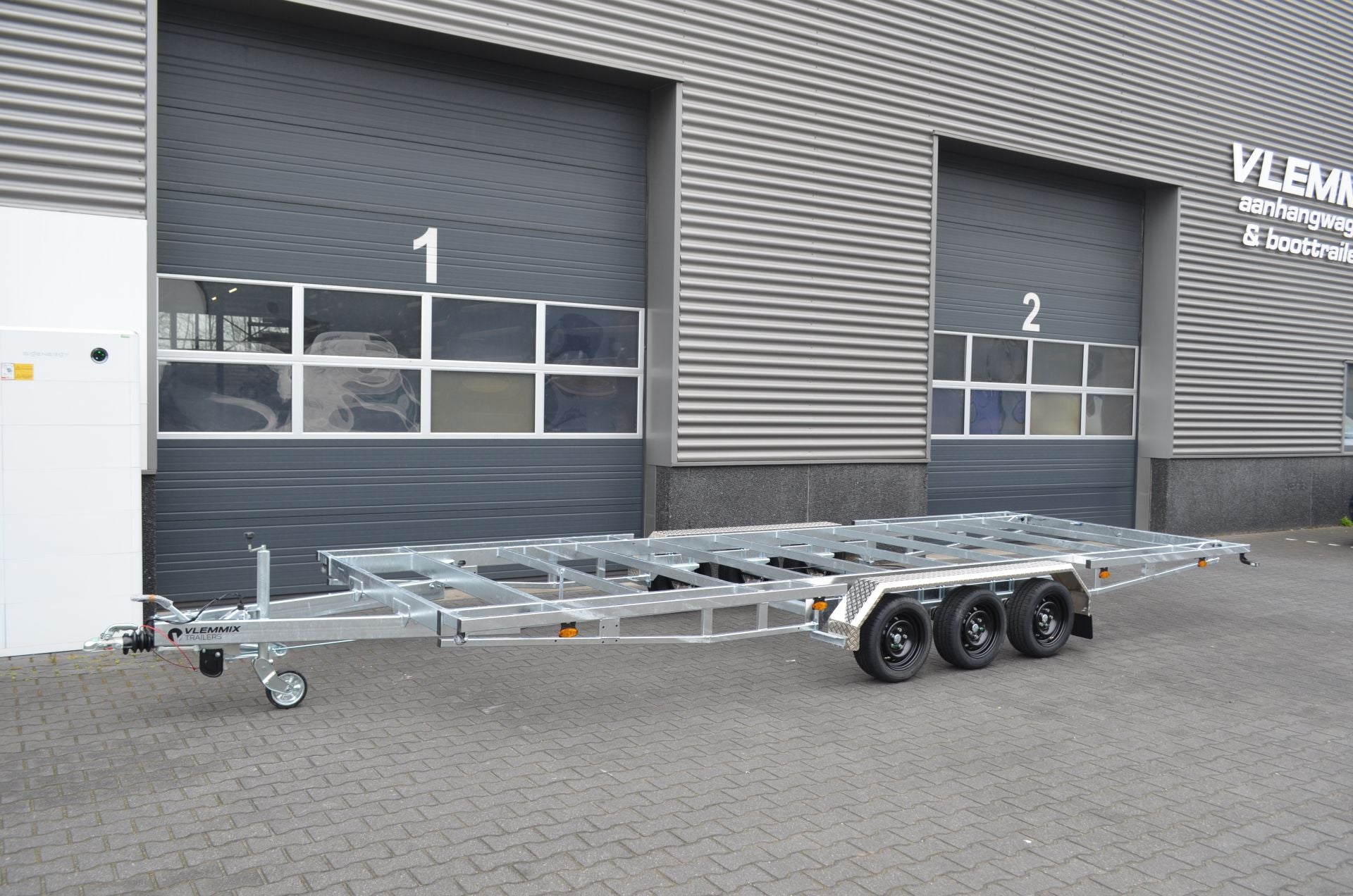 Remolque Tiny House Plataforma 5,4 x 2,44 m - 2800 Kg - 3 ejes