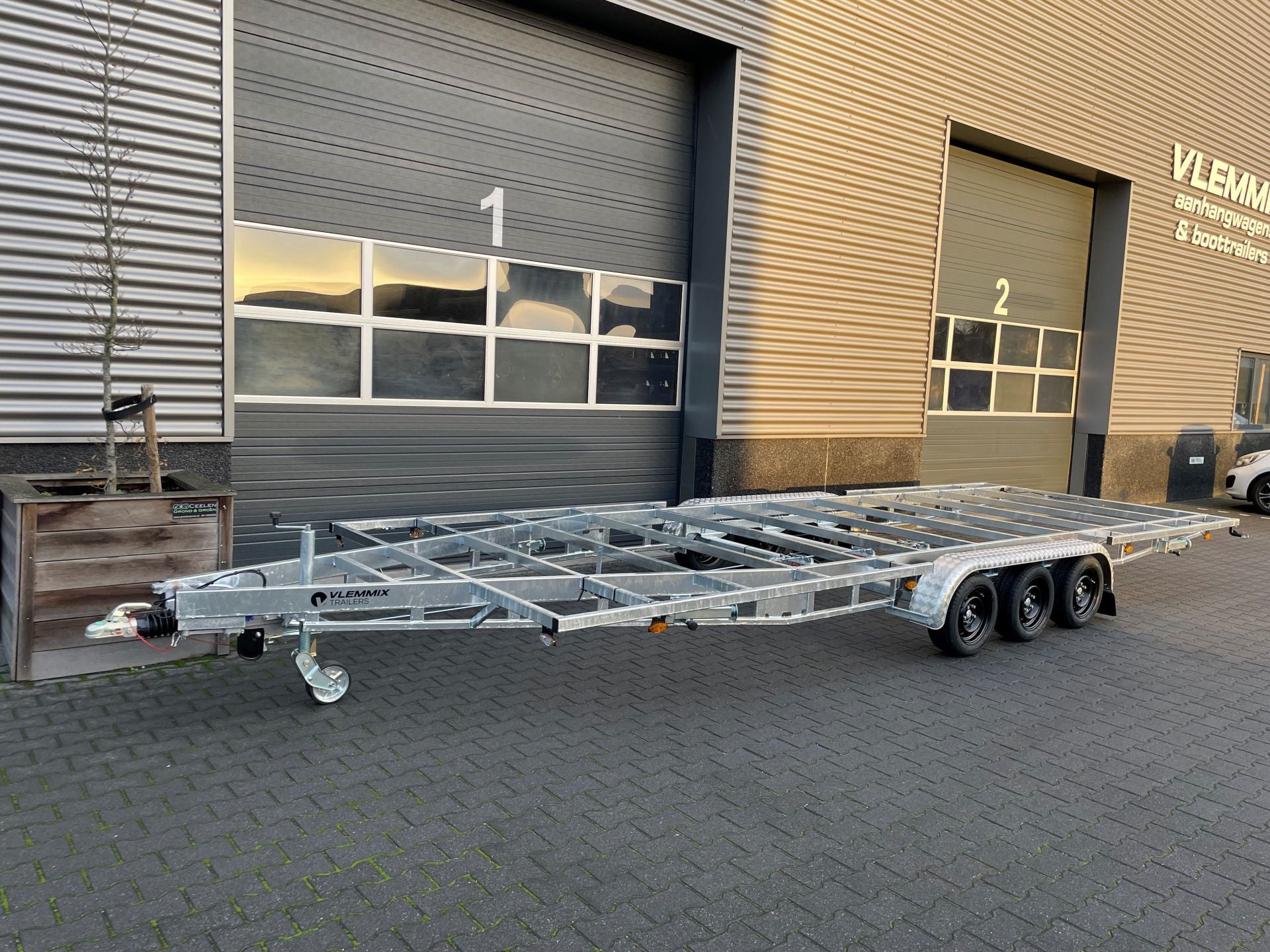 Remolque Tiny House Plataforma 7,2 x 2,44 m - 2720 Kg - 3 ejes