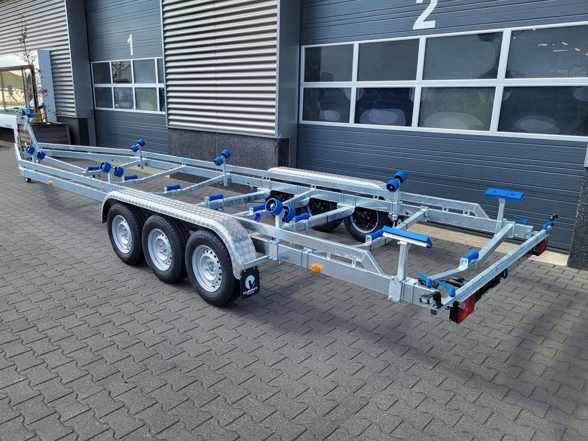Remolque Barco 10,00 x 2,55 m - 2750 Kg - 3 ejes