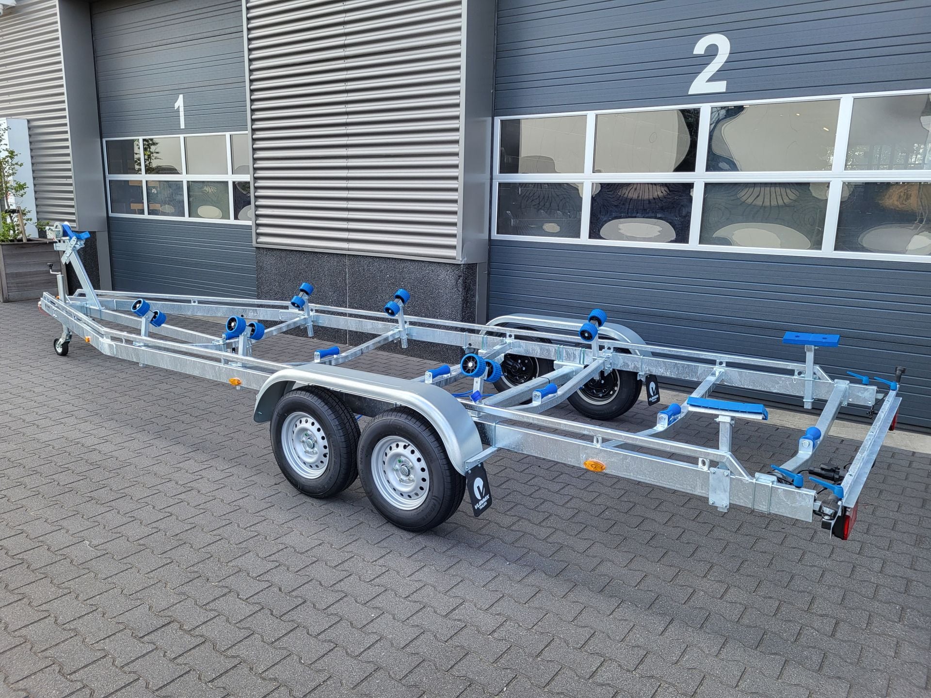Remolque Barco 8,40 x 2,55 m - 2390 Kg - 2 ejes