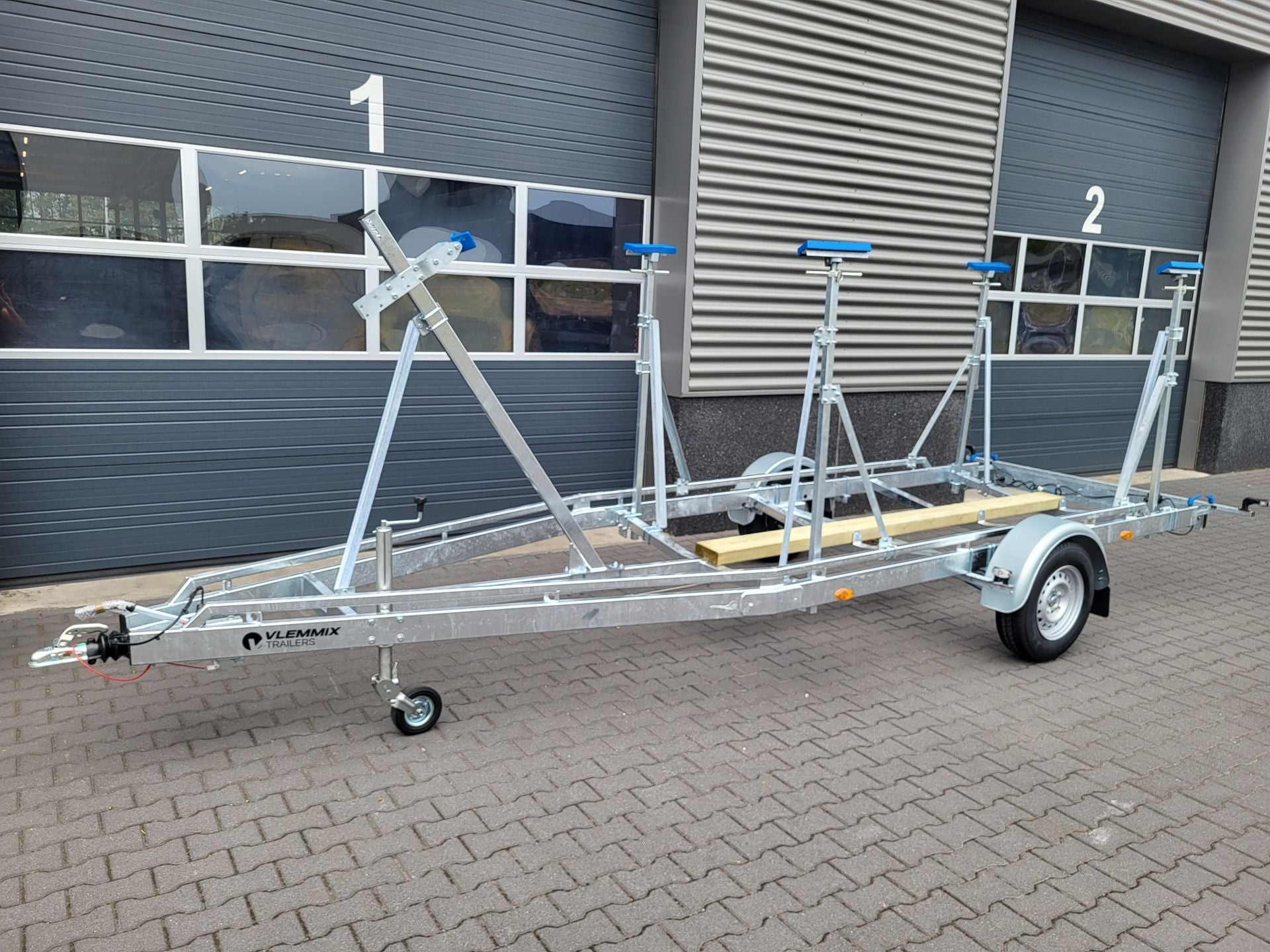 Remolque Velero 6,31 x 2,25 m - 1400 Kg - 1 eje