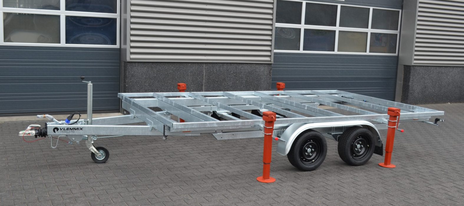 Remolque Desmontable 4,2 x 2,44 m - 3040 Kg