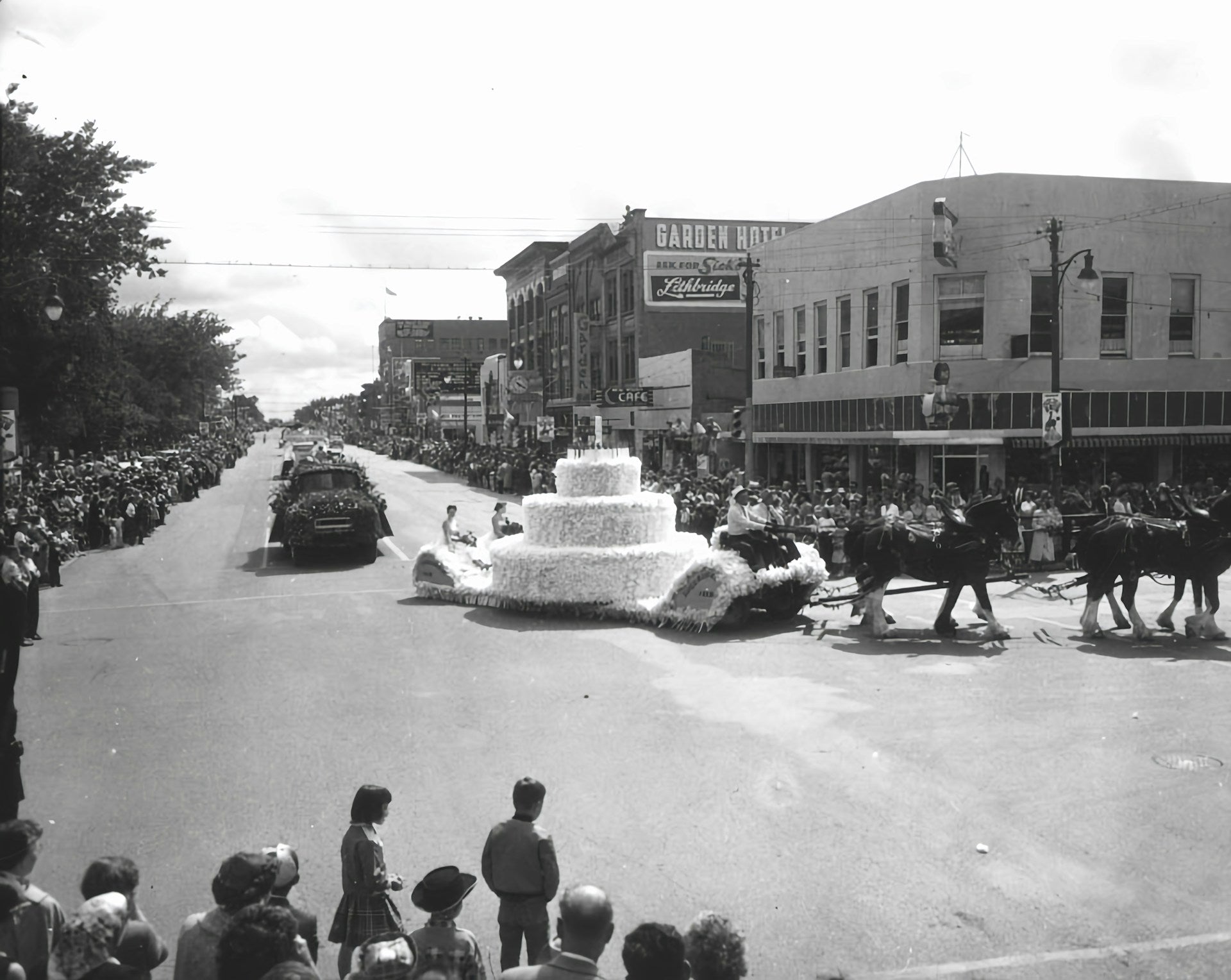 Cómo hacer una carroza para cabalgata paso a paso: del remolque al desfile