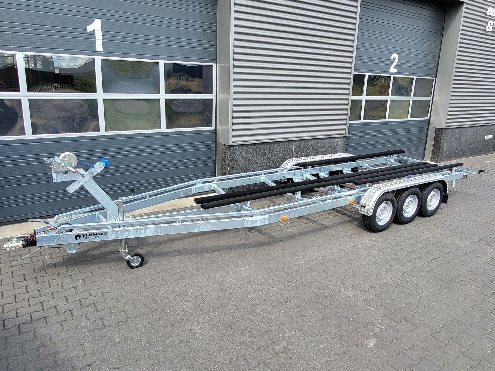 Remolque Náutico Patines 7,80 x 2,25 m - 2840 Kg - 3 ejes